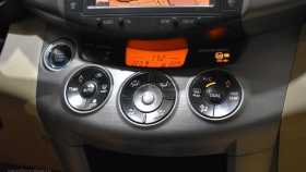 Toyota RAV4 2010 г.в.