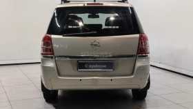 Opel Zafira 2010 г.в.