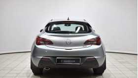 Opel Astra 2012 г.в.