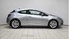 Opel Astra 2012 г.в.