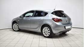 Opel Astra 2011 г.в.