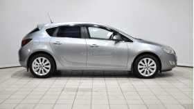 Opel Astra 2011 г.в.