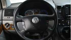 Volkswagen Multivan 2006 г.в.