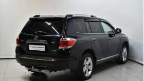 Toyota Highlander 2011 г.в.