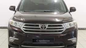 Toyota Highlander 2012 г.в.