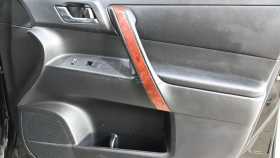 Toyota Highlander 2012 г.в.