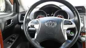 Toyota Highlander 2012 г.в.