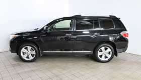 Toyota Highlander 2012 г.в.