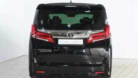 Toyota Alphard 2021 г.в.