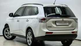 Mitsubishi Outlander 2013 г.в.