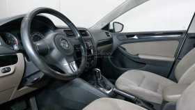 Volkswagen Jetta 2012 г.в.