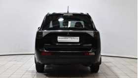 Mitsubishi Outlander 2013 г.в.