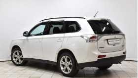 Mitsubishi Outlander 2013 г.в.