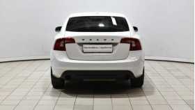 Volvo S60 2012 г.в.