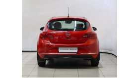 Opel Astra 2013 г.в.