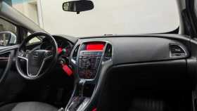 Opel Astra 2012 г.в.