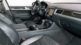 Volkswagen Touareg 2016 г.в.
