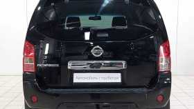 Nissan Pathfinder 2011 г.в.