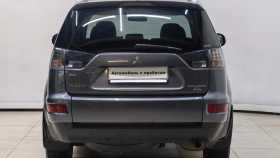 Mitsubishi Outlander 2010 г.в.