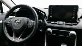 Toyota RAV4 2021 г.в.