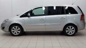 Opel Zafira 2010 г.в.