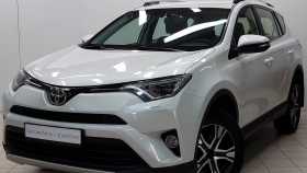 Toyota RAV4 2016 г.в.