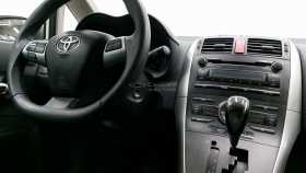 Toyota Auris 2011 г.в.