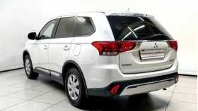 Mitsubishi Outlander 2020 г.в.