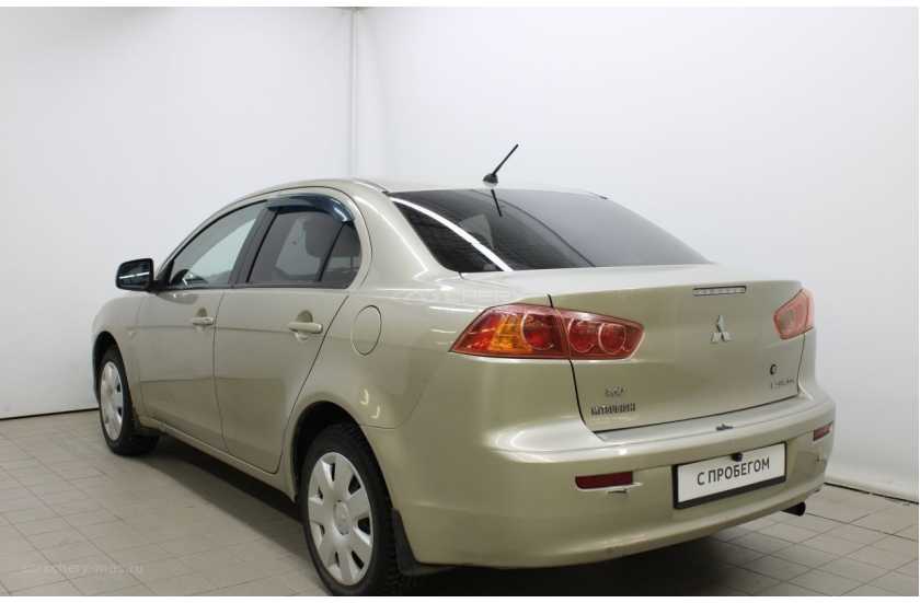 Mitsubishi Lancer