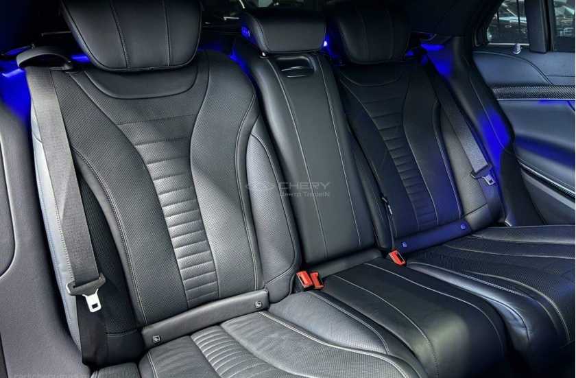 Mercedes-Benz S-Класс