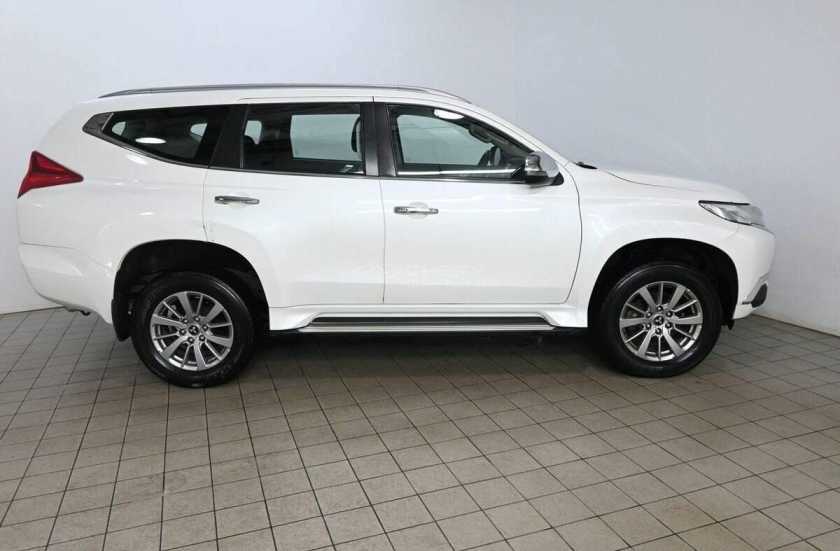 Mitsubishi Pajero Sport