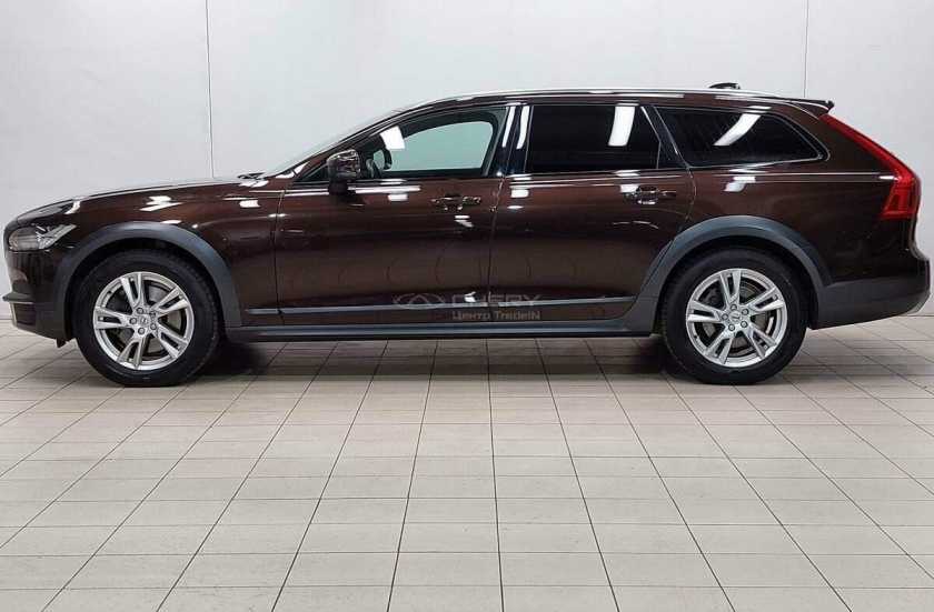 Volvo V90 Cross Country