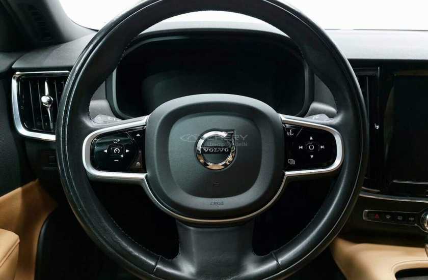 Volvo V90 Cross Country