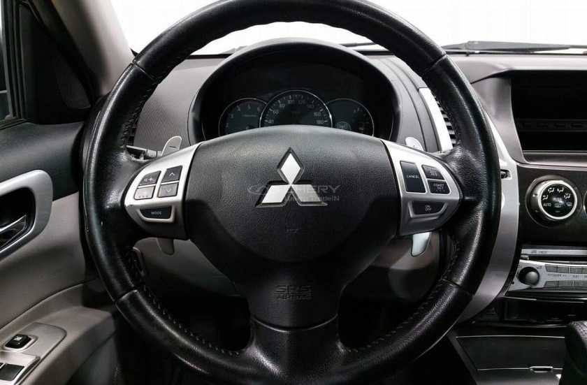 Mitsubishi Pajero Sport