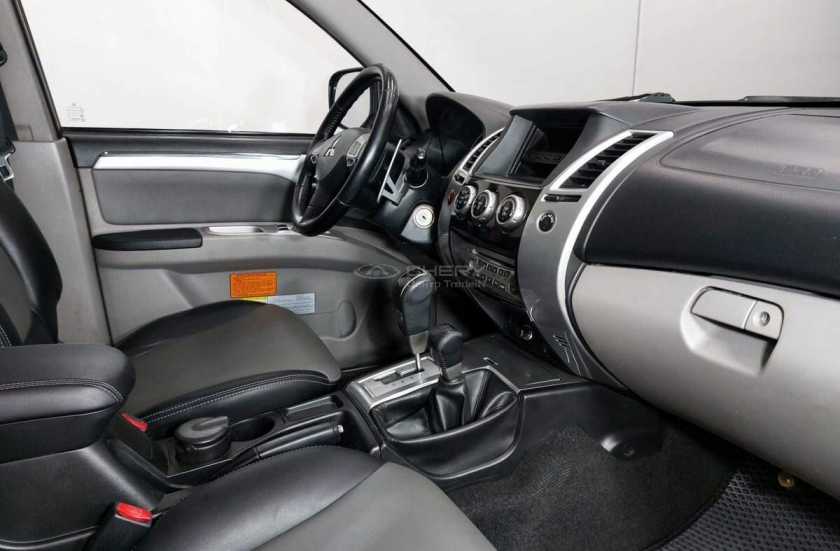 Mitsubishi Pajero Sport