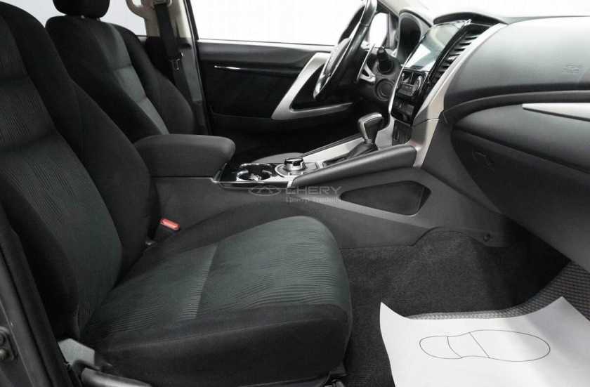 Mitsubishi Pajero Sport