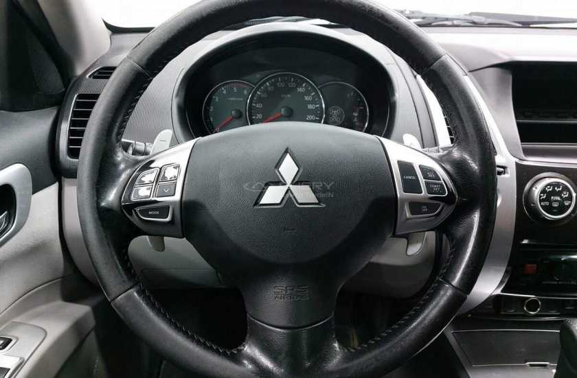 Mitsubishi Pajero Sport